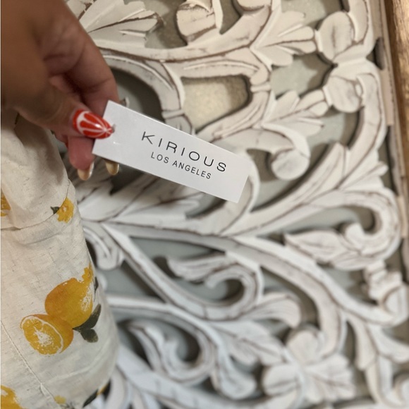 NWT KIROUS LINEN BLEND LEMON PRINT CROP TOP - Picture 3 of 3